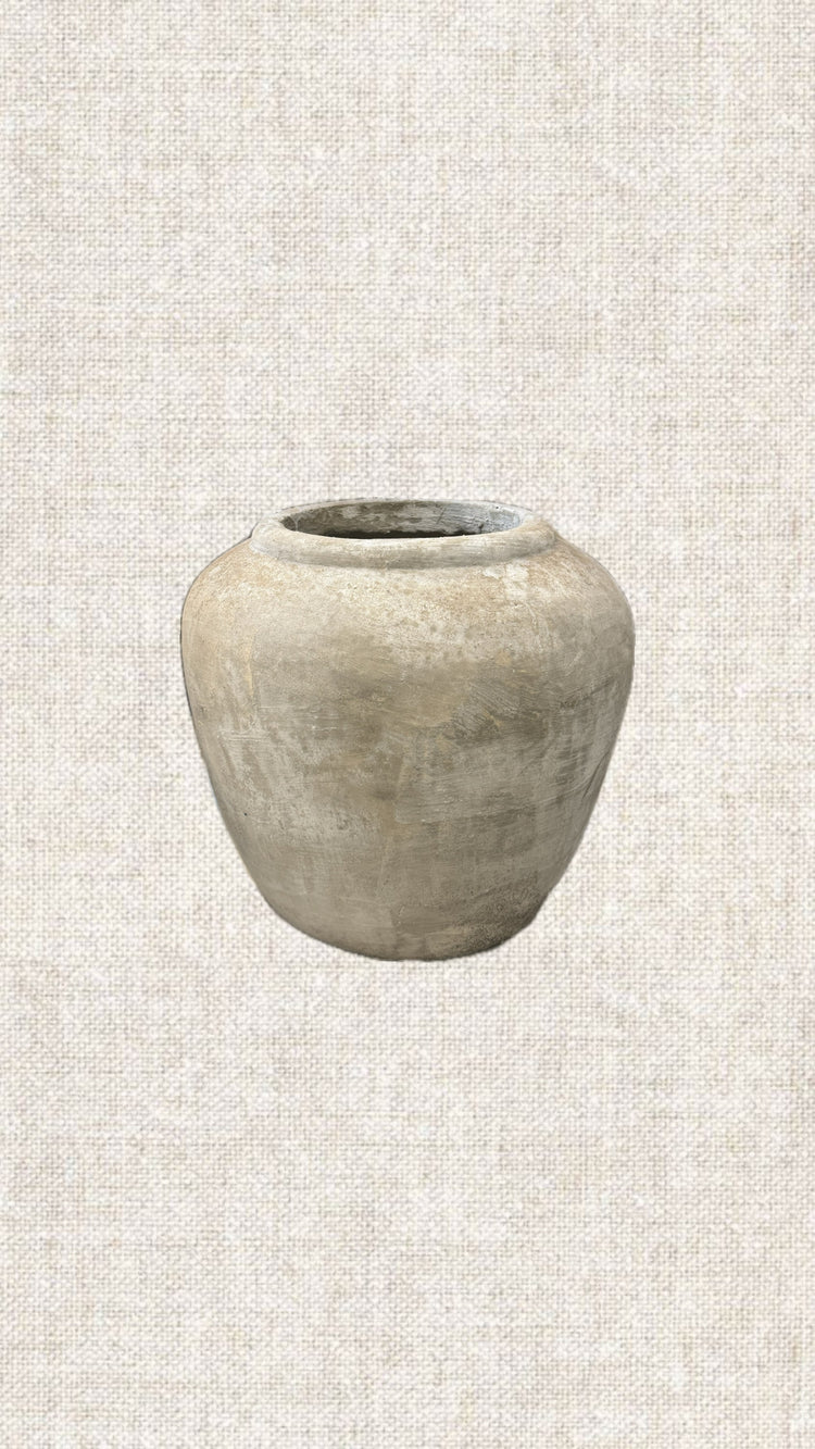 Madura Pot (Medium) IN07-126