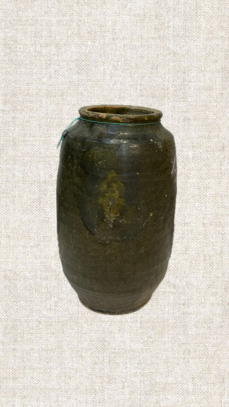 Hands free Olive Glazed Pot T2-25