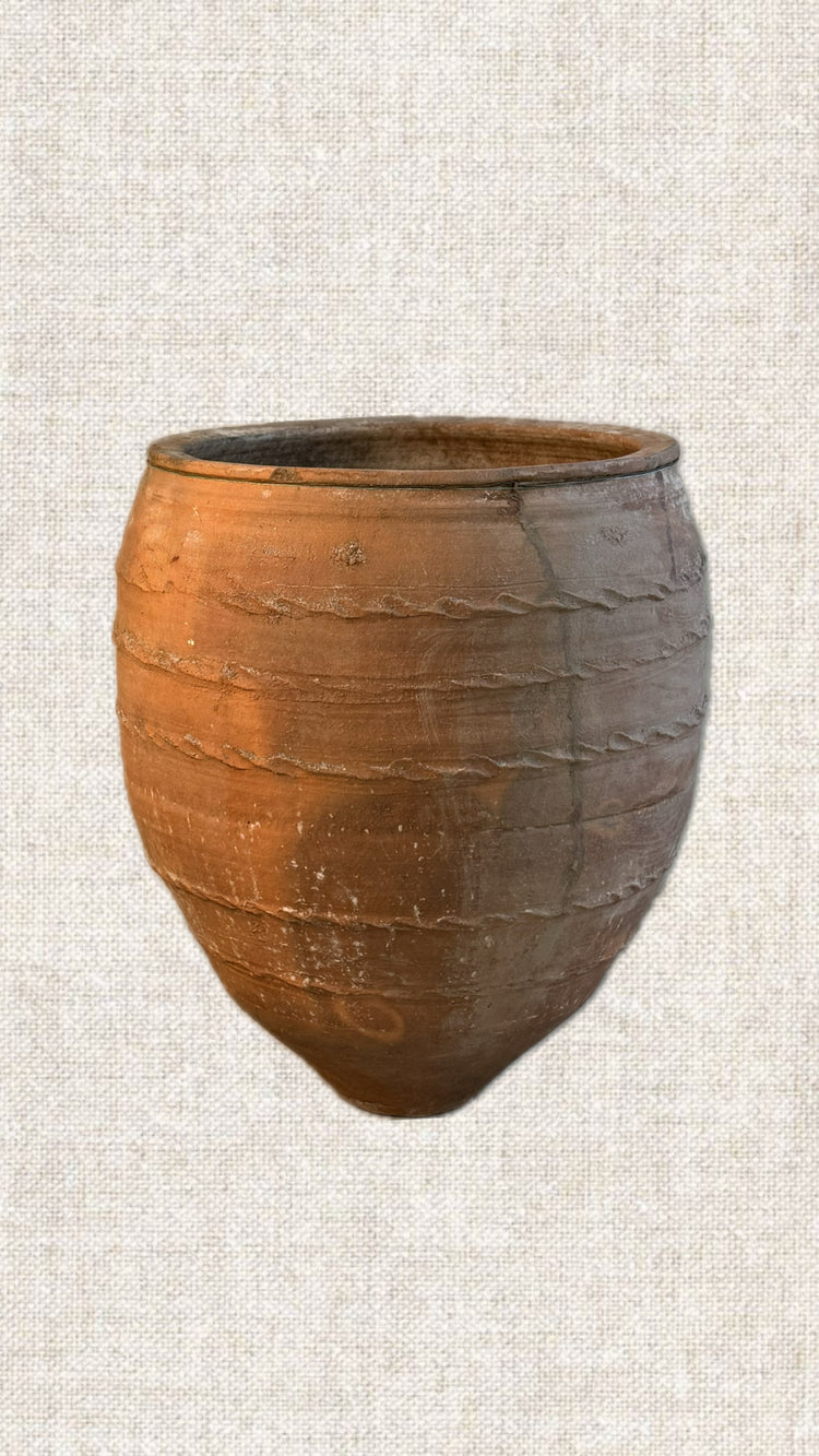 Fire Burnt Daggar Pot T2-244