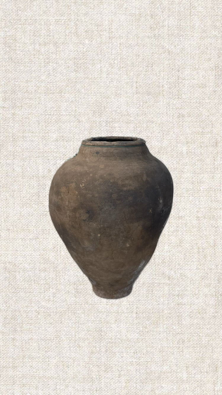 Life Curves Rustic Pot T2-275