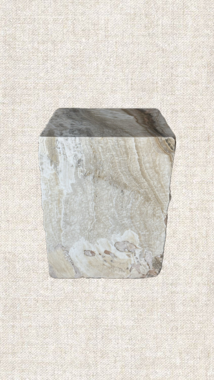 Kham Onyx Side Table 66