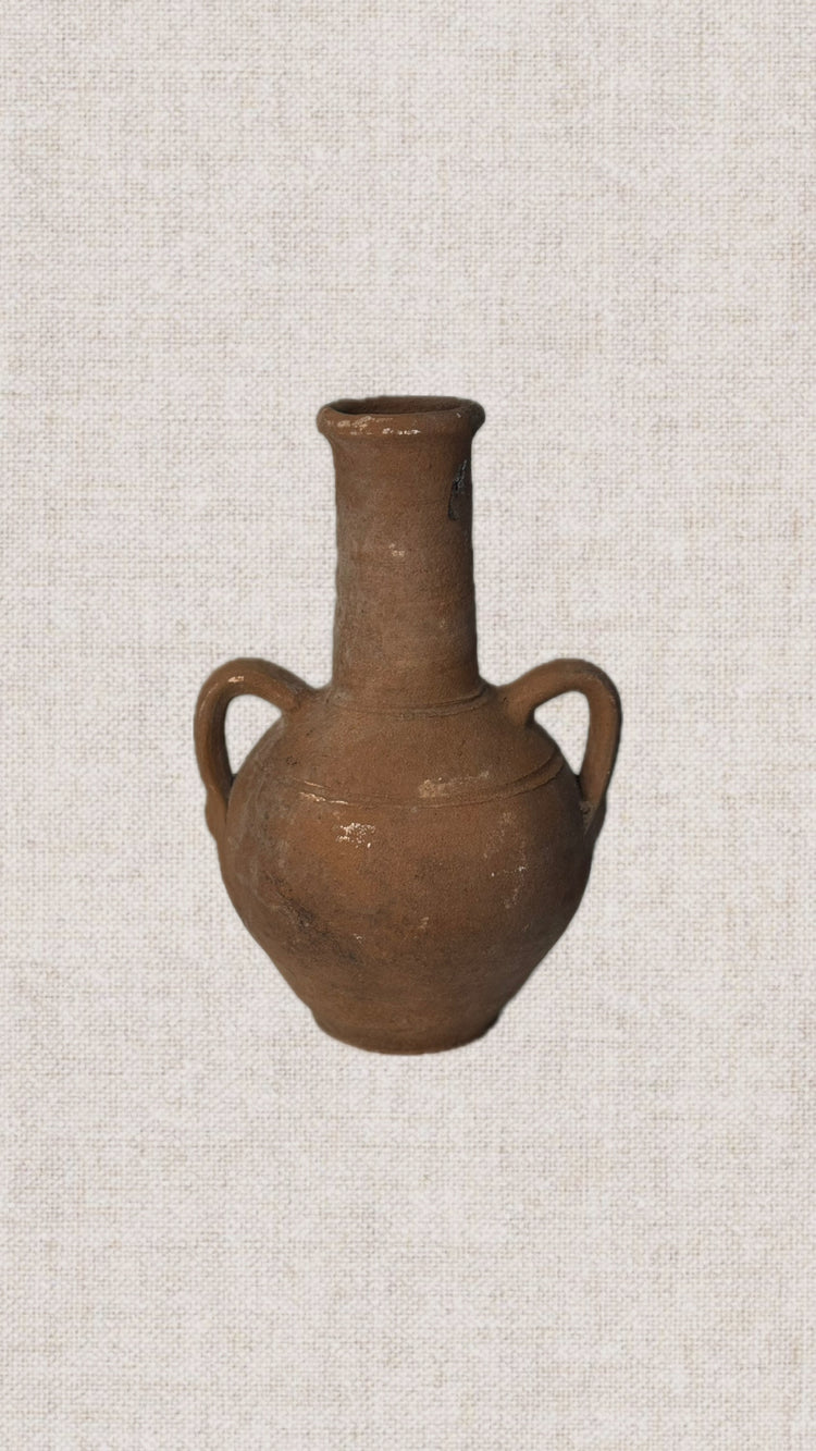 Long Neck Mediterranean Pot T2-67