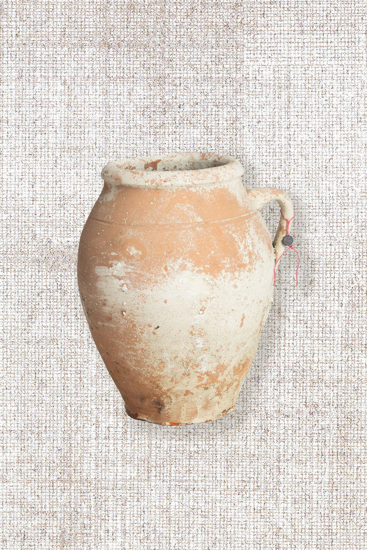 One arm soft natural hue vessel  190