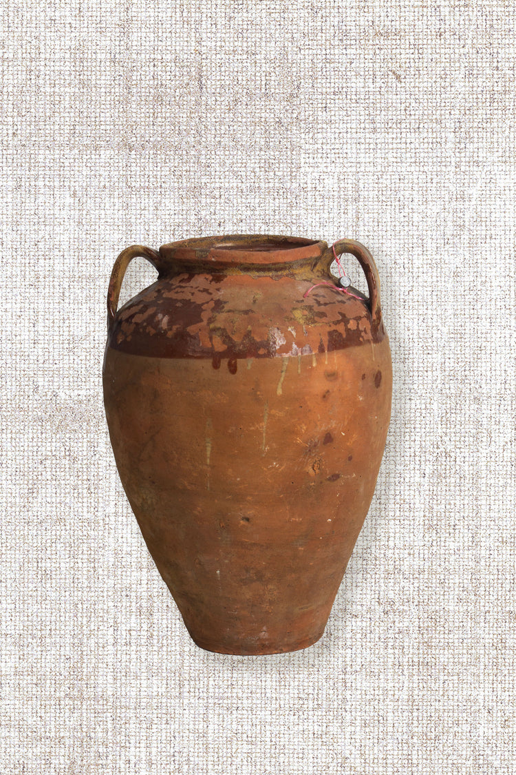 Vintage farmhouse vessel  194
