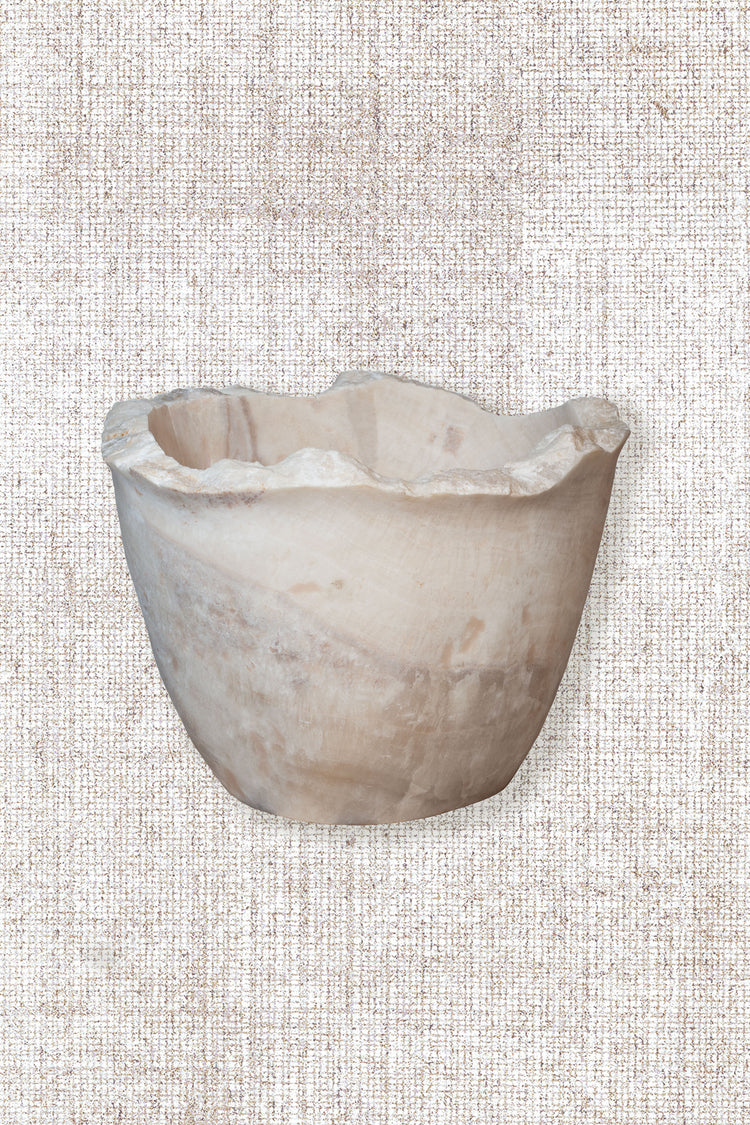 Lotus Onyx Pot 122