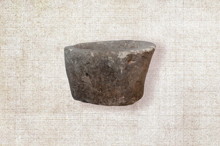 Limestone planter 227