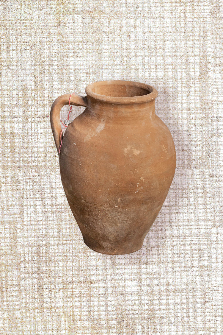 One Handle Terracota vessel 166