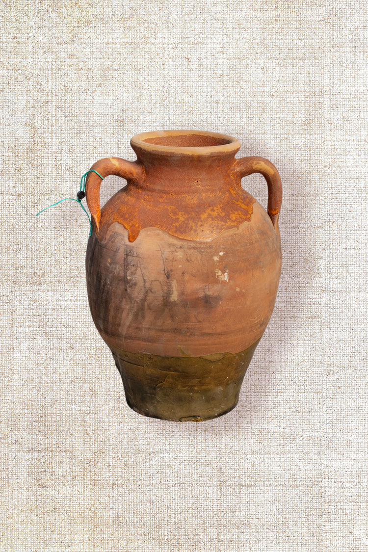 Two handles  distressed vessel 127