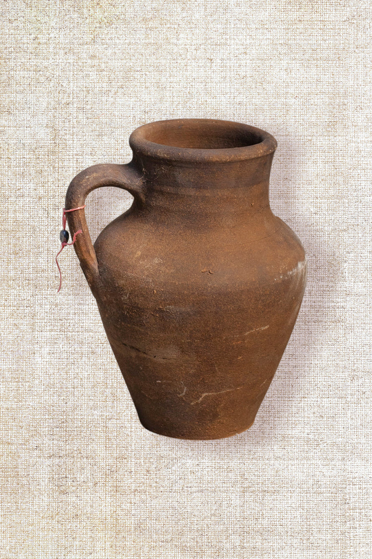 one handle brown distressed vase 169